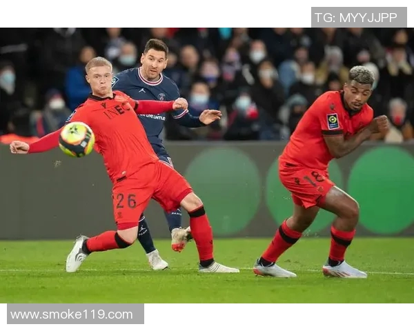 法国足球甲级联赛最新动态与战术分析：聚焦巴黎圣日耳曼与传统强队对决